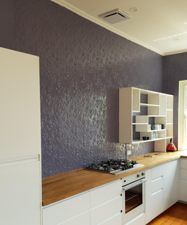 apm_climbing_rose_kitchen_grey_wall